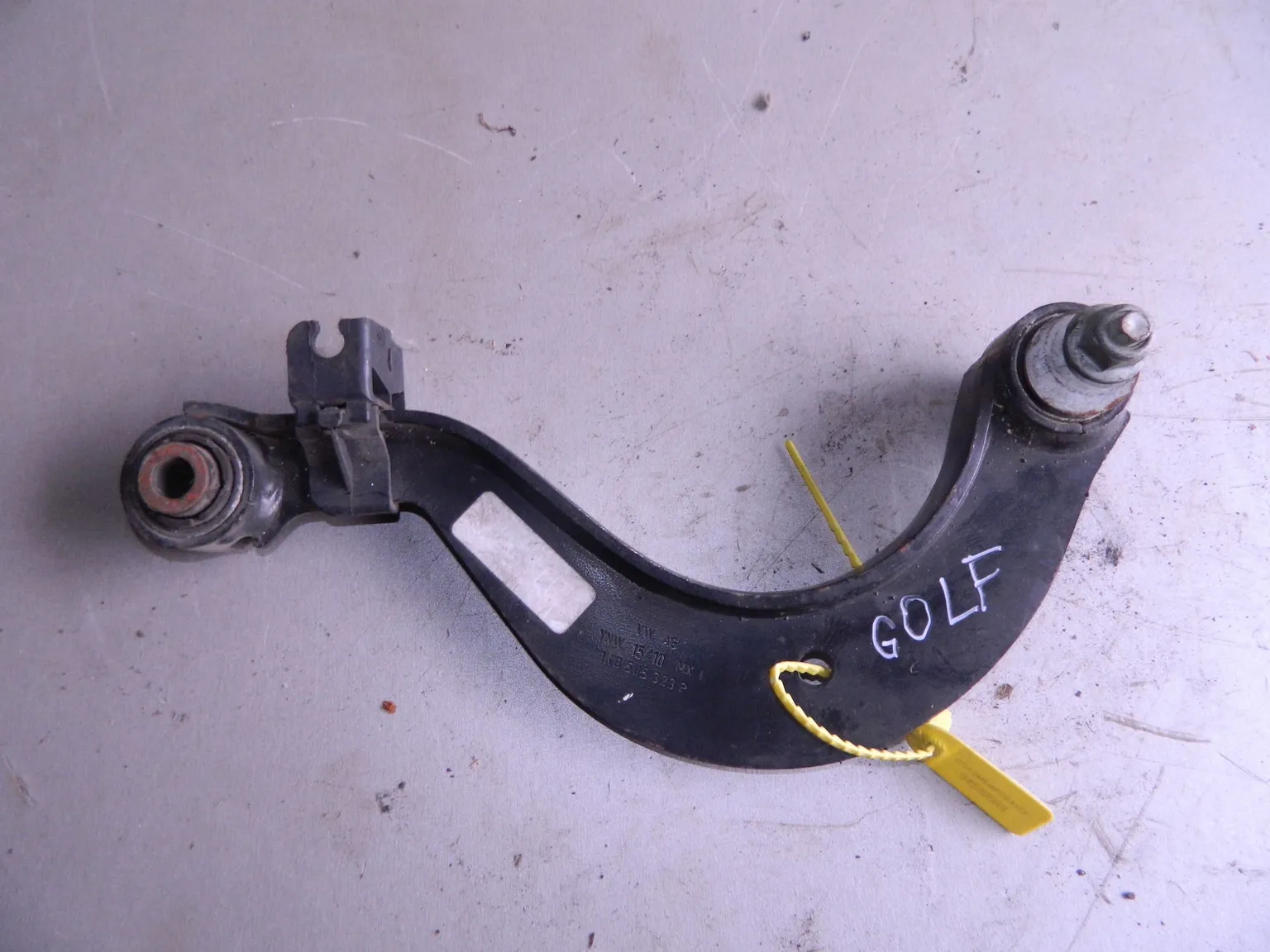 Рычаг VOLKSWAGEN GOLF 5 1K5 Зад (Контрактный) 94599969