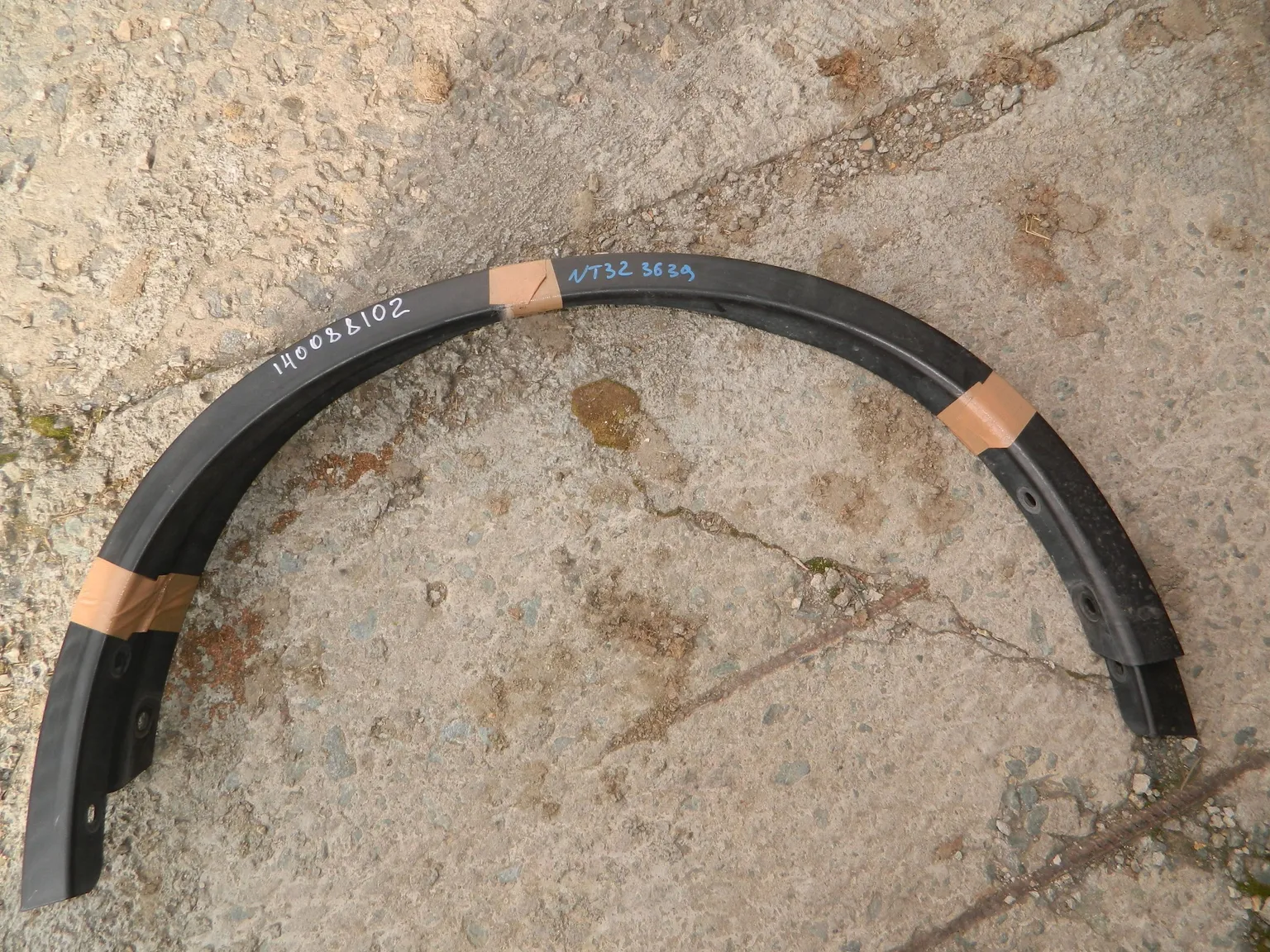 Накладка на крыло NISSAN X-TRAIL NT32 Перед (Контрактый) 140088102