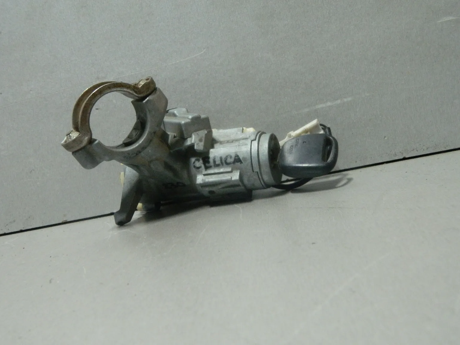 Замок зажигания TOYOTA CELICA ZZT230 (Контрактный) 81532009