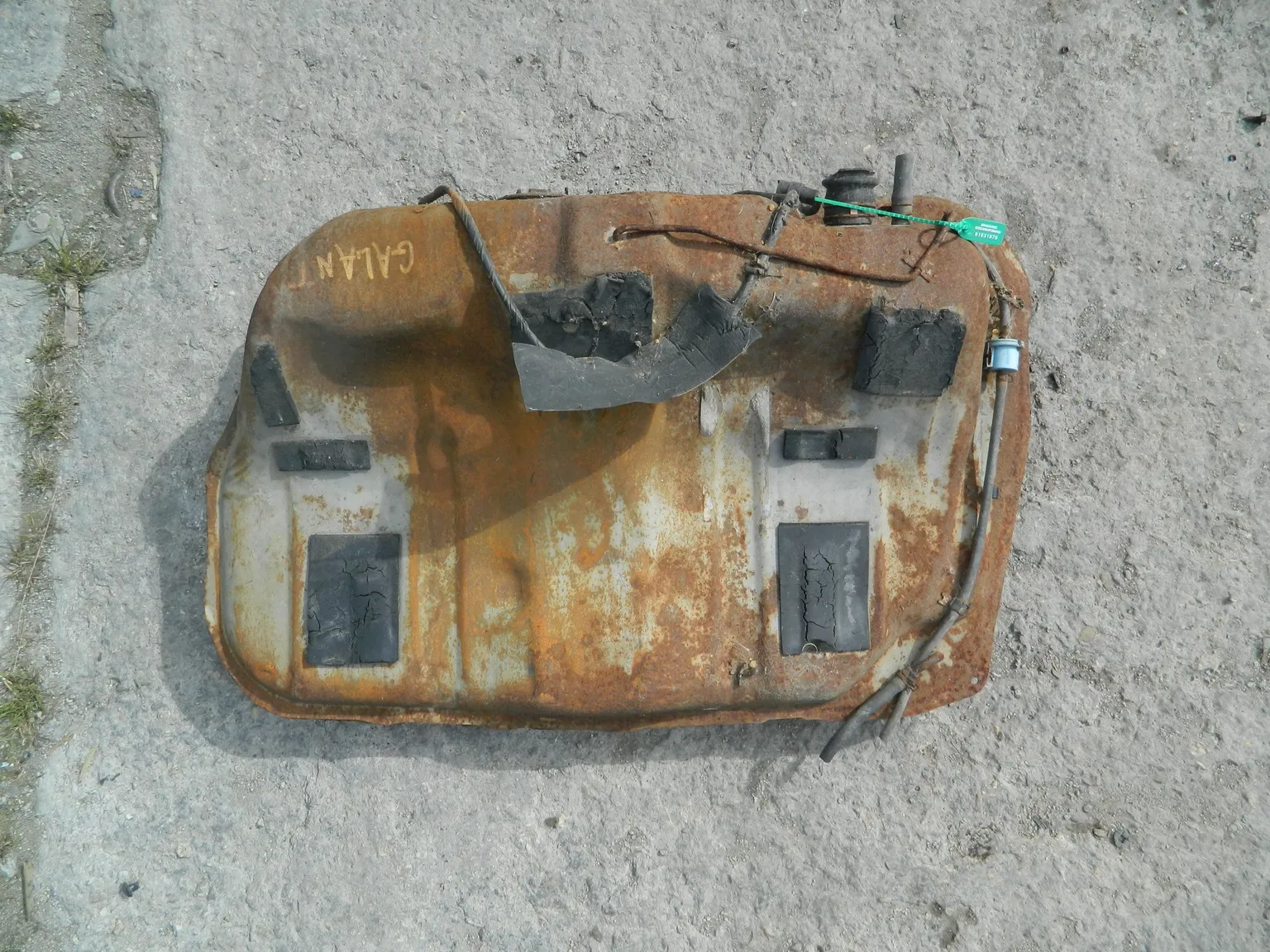 Бак топливный MITSUBISHI GALANT E15A (Контрактный) 81531978