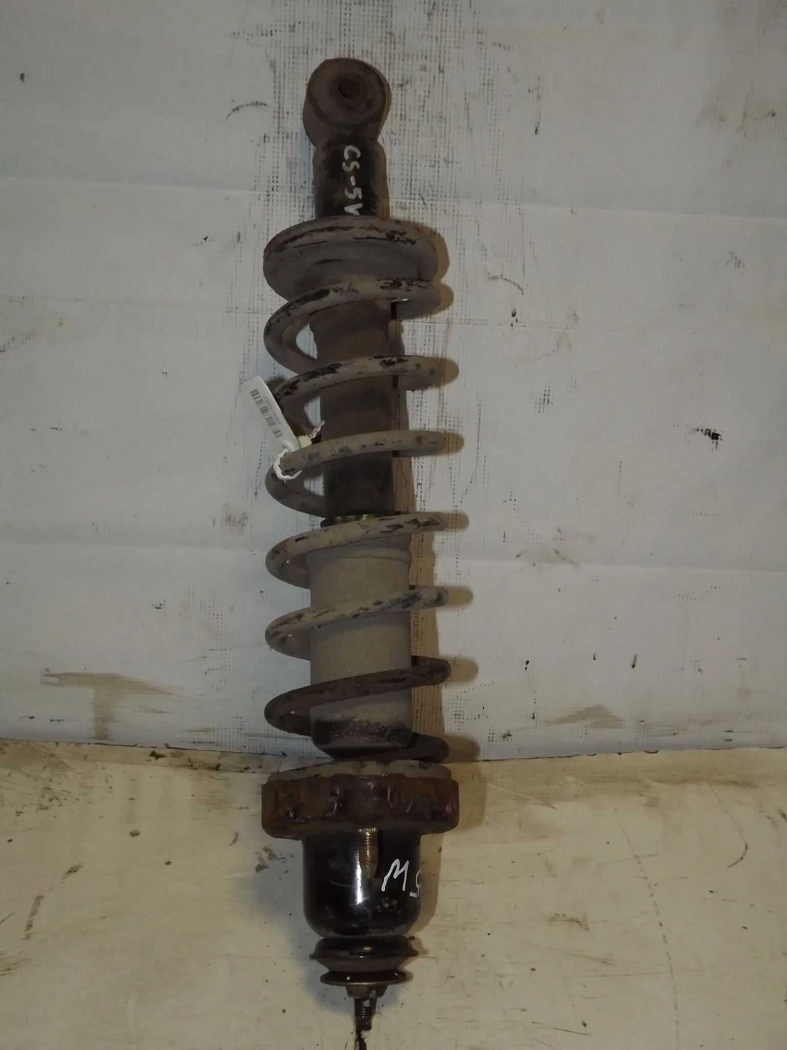 Стойка подвески MITSUBISHI LANCER CS5W Зад (Контрактный) 35023557