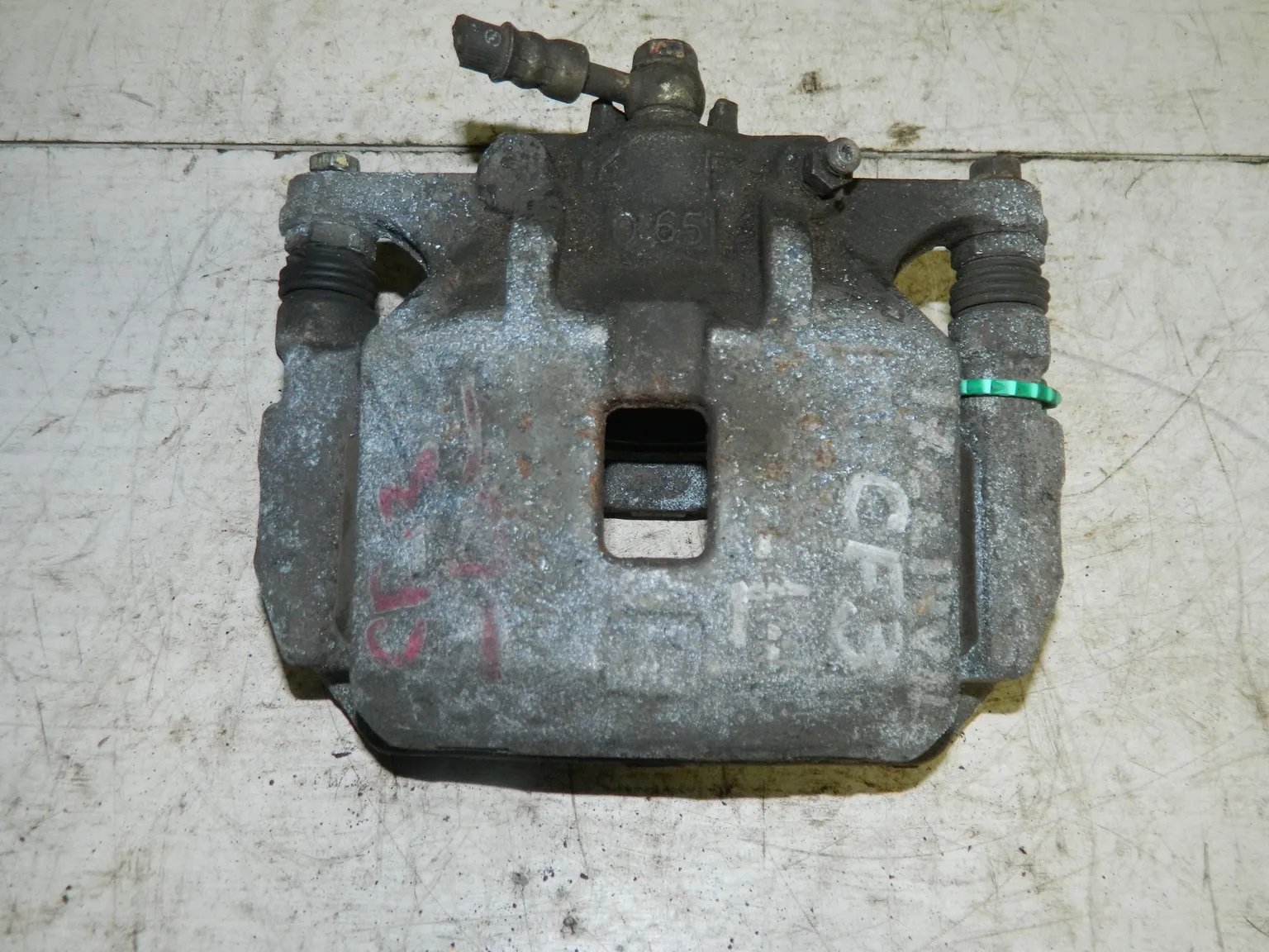 Суппорт HONDA Accord CF3 Перед Лев (Контрактный) 81540717