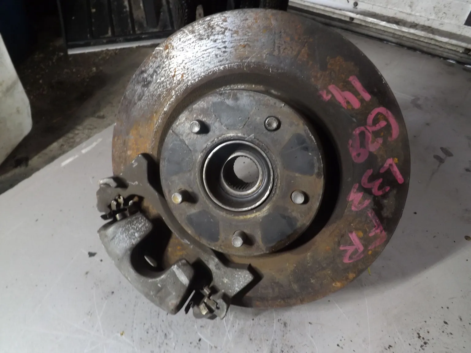 Ступица NISSAN TEANA L33 QR25DE Перед Прав (Контрактный) 94603660