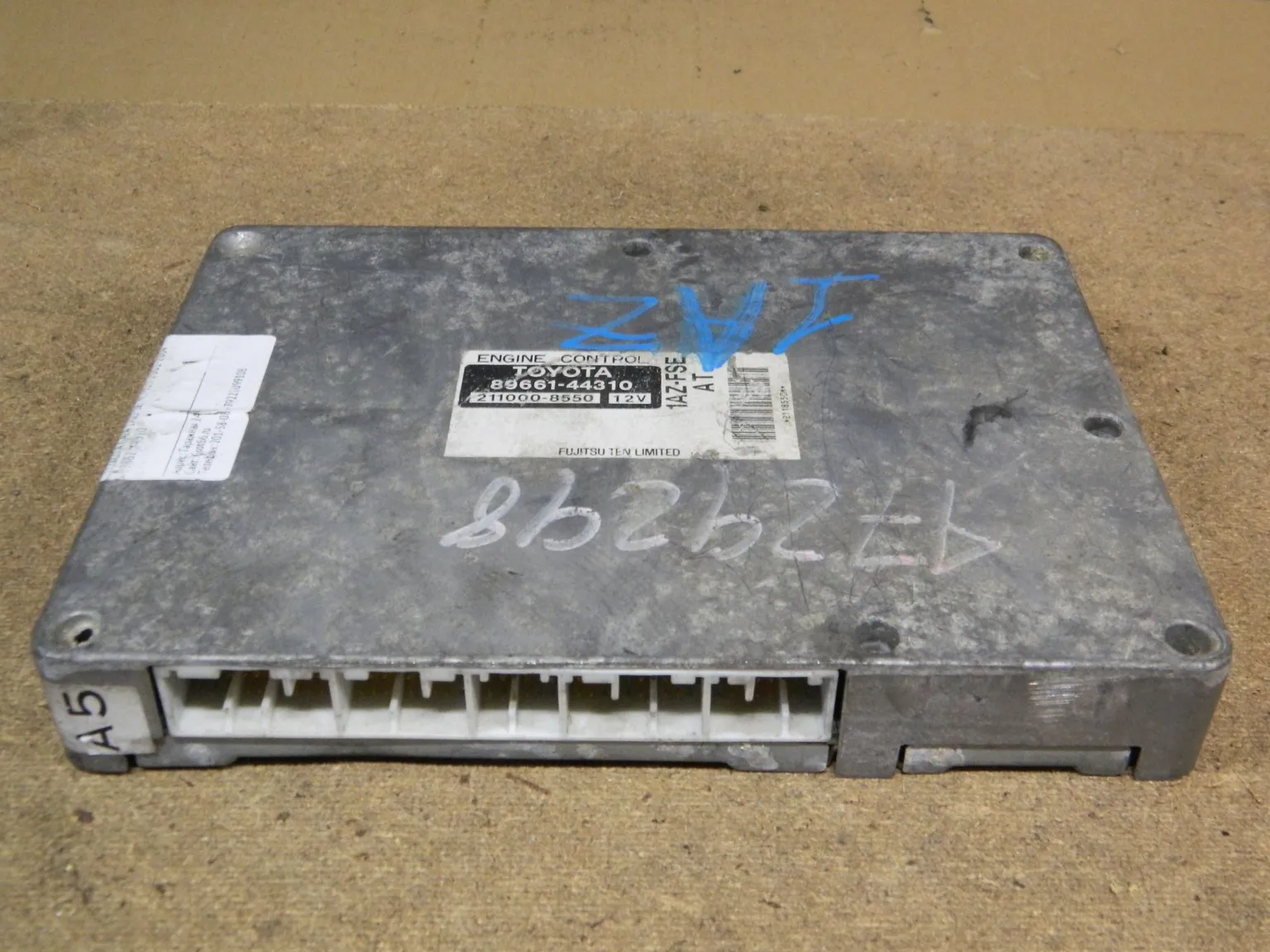 Блок управления ДВС TOYOTA GAIA 1AZFSE (Контрактный) 10073 8966144310