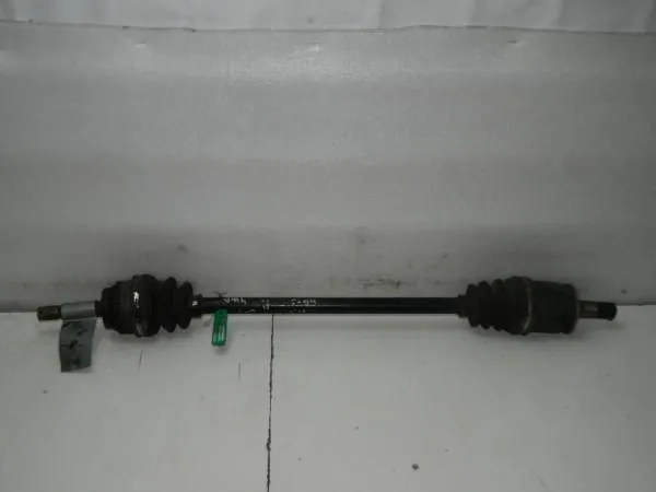 Привод MITSUBISHI DIAMANTE F41A 6G73 Зад Прав (Контрактный) D9996090