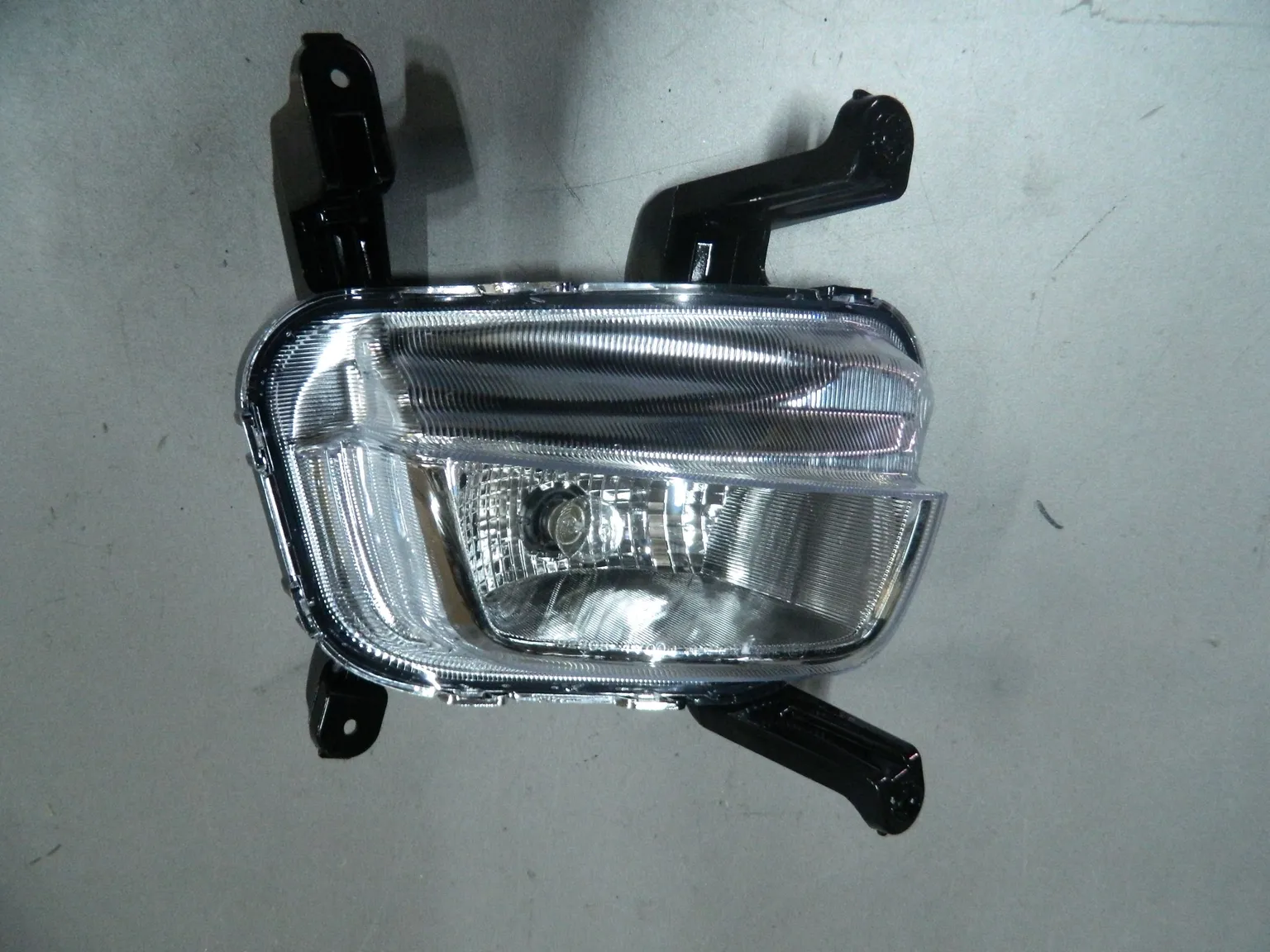 Фара противотуманная JORDEN JH0315K2003R KIA RIO 4 15- Перед Прав