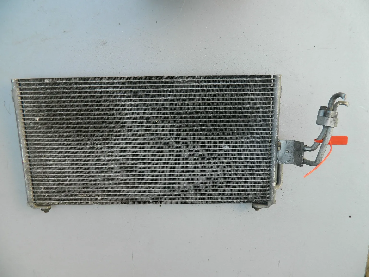 Радиатор кондиционера MITSUBISHI GALANT EA1A (Контрактный) 72367539