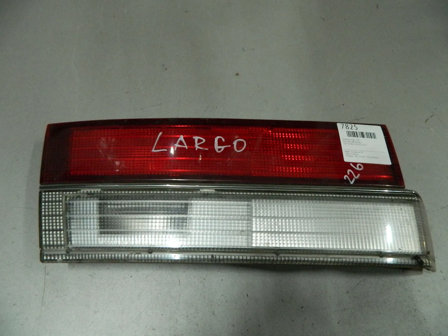 Фонарь NISSAN LARGO W30 Зад Лев (Контрактный) 64492013