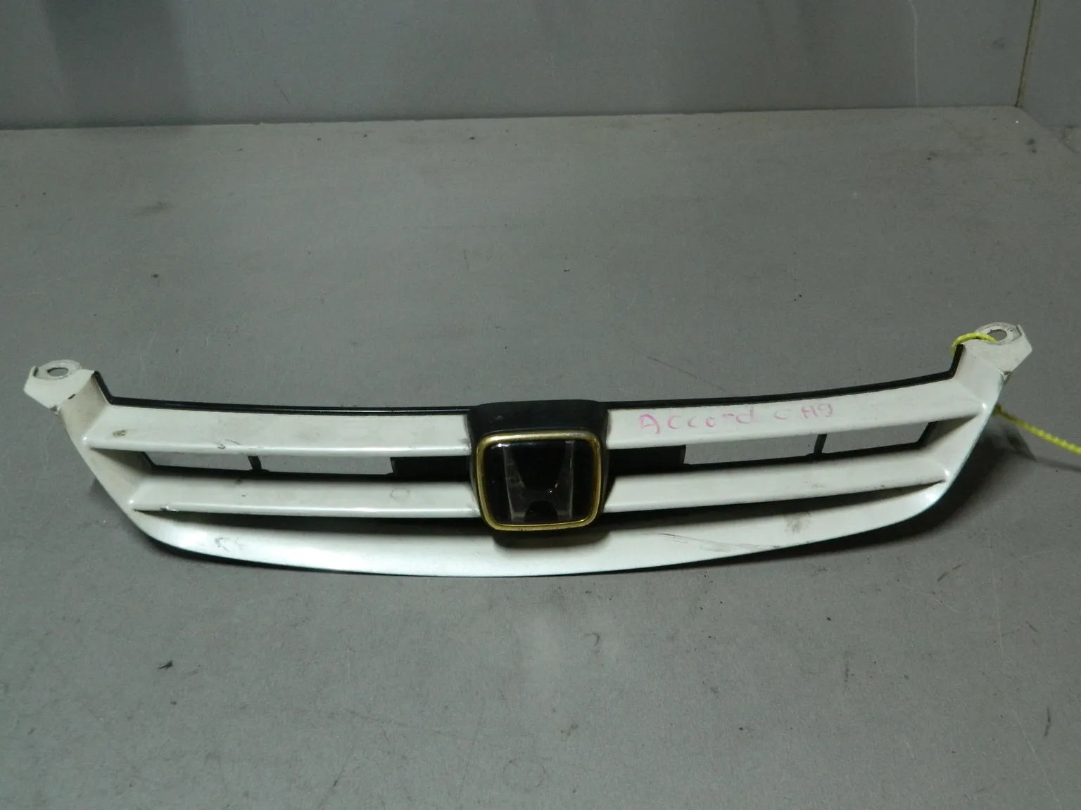 Решетка радиатора HONDA ACCORD CH9 (Контрактный) 79773057