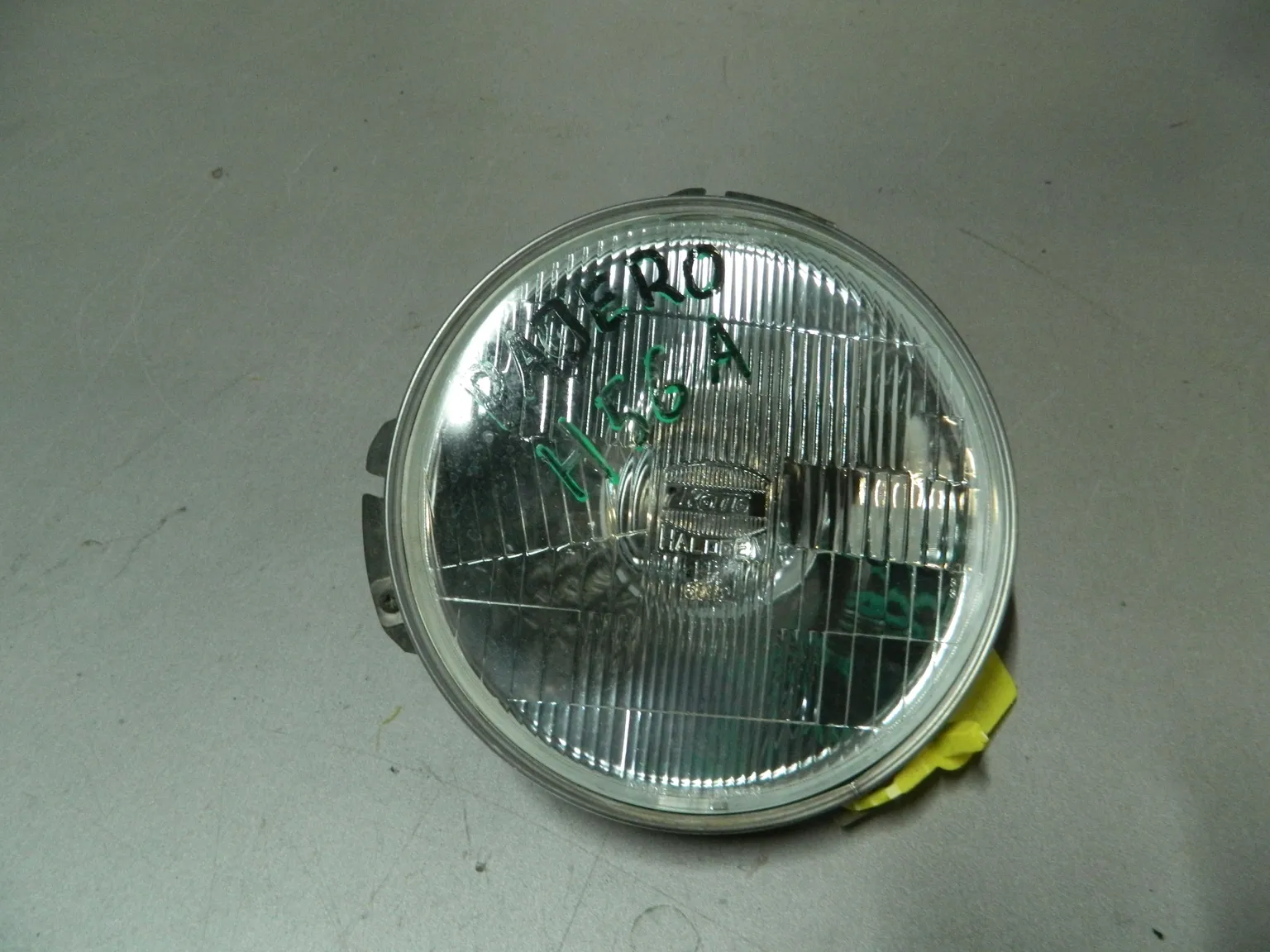 Фара противотуманная MITSUBISHI PAJERO MINI H56A (Контрактный) 79768338