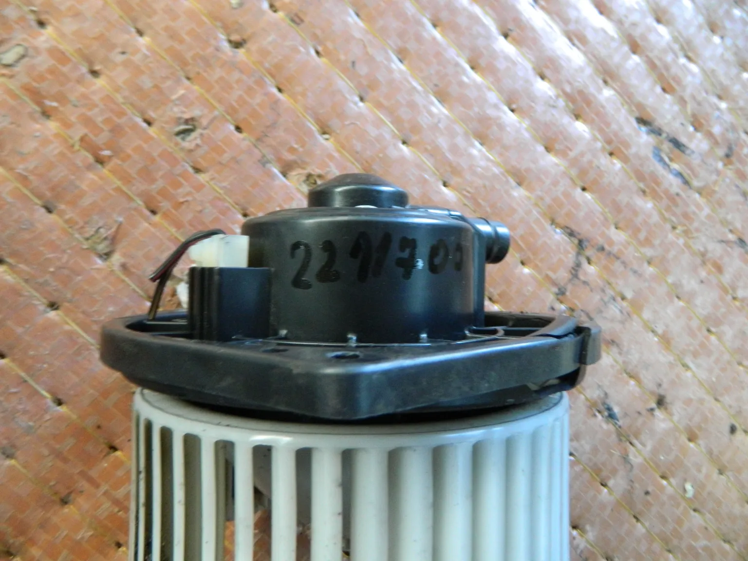 Мотор печки NISSAN X-TRAIL NT31 (Контрактный) 2211700001