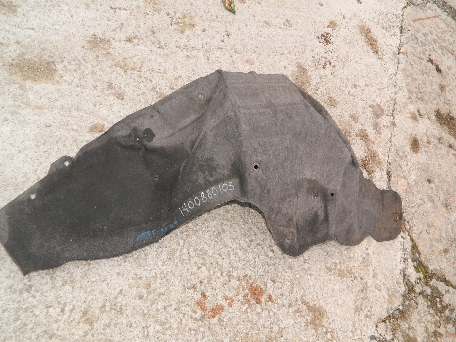 Подкрылок NISSAN X-TRAIL NT32 Зад Прав (Контрактный) 1400880103