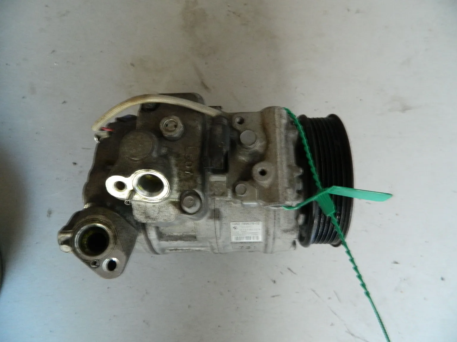 Компрессор кондиционера BMW 5-SERIES E60 (Контрактный) 81530986