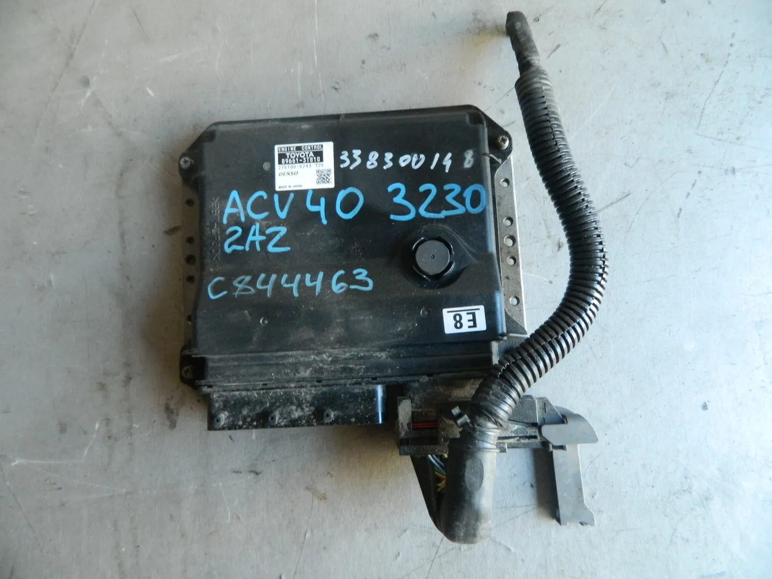 Блок управления ДВС TOYOTA CAMRY ACV40 2AZFE (Контрактный) 338300148