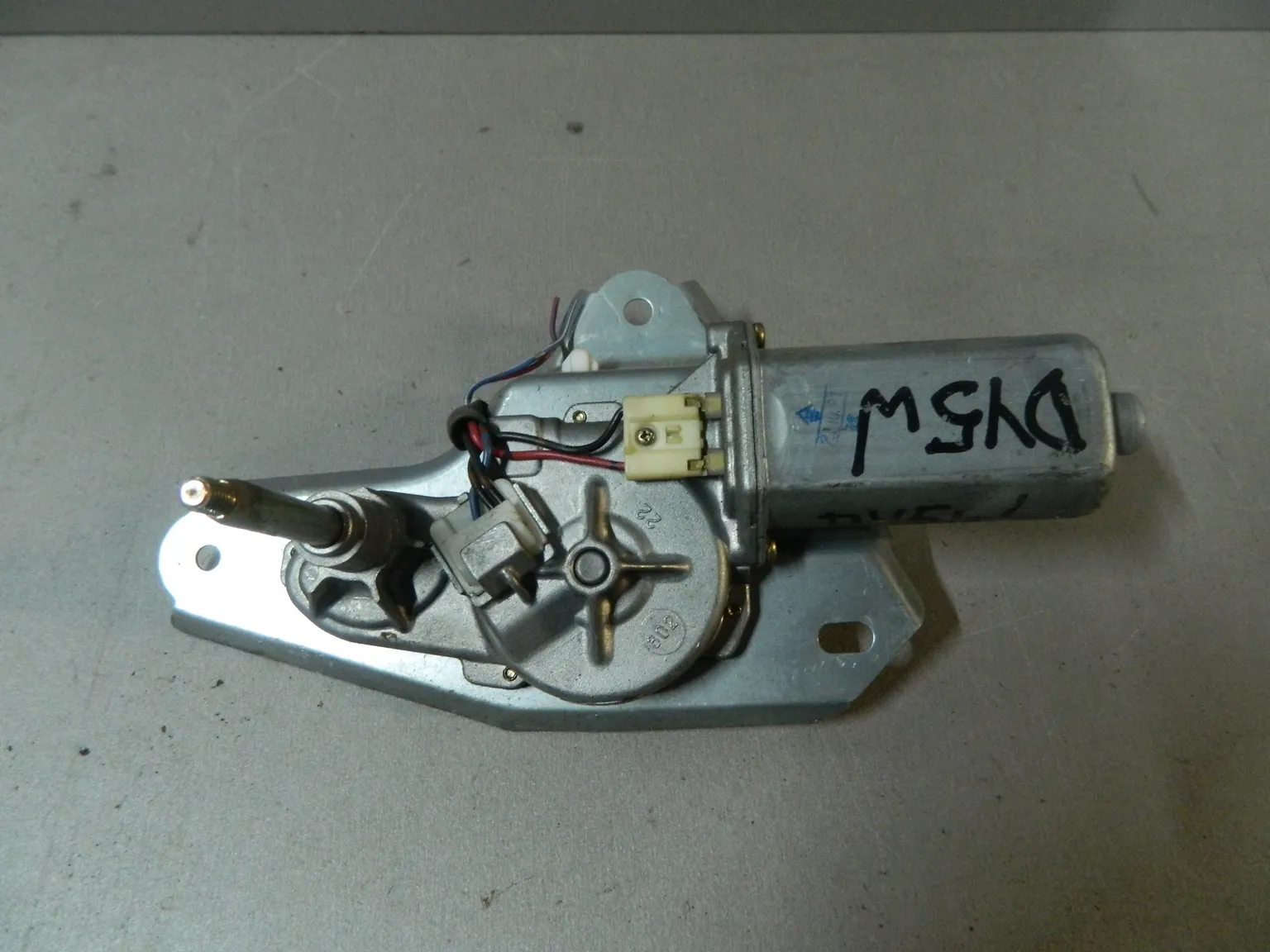 Мотор заднего дворника MAZDA DEMIO DY5W (Контрактный) 81528664