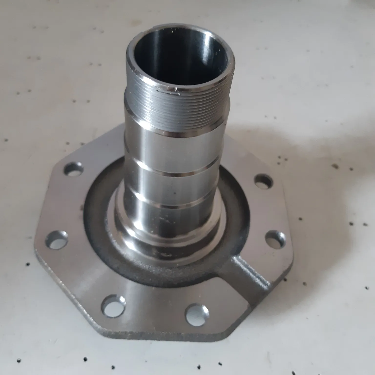 Цапфа переднего моста GENERAL PARTS 4340160080 TOYOTA LAND CRUISER HZJ81/HZJ80