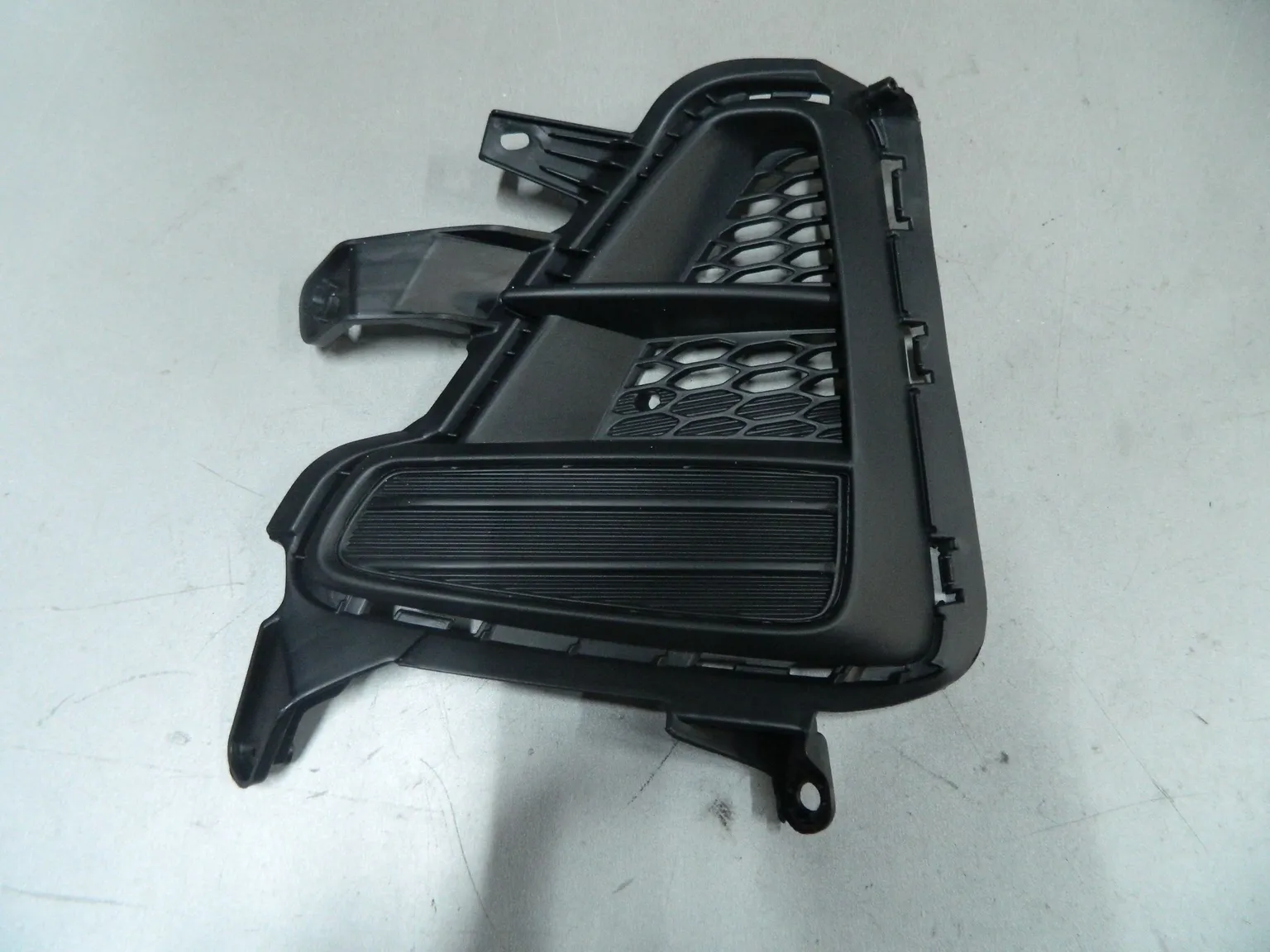 Заглушка ПТФ JORDEN JH03CED18004R KIA CEED 18- RH 86524J7000