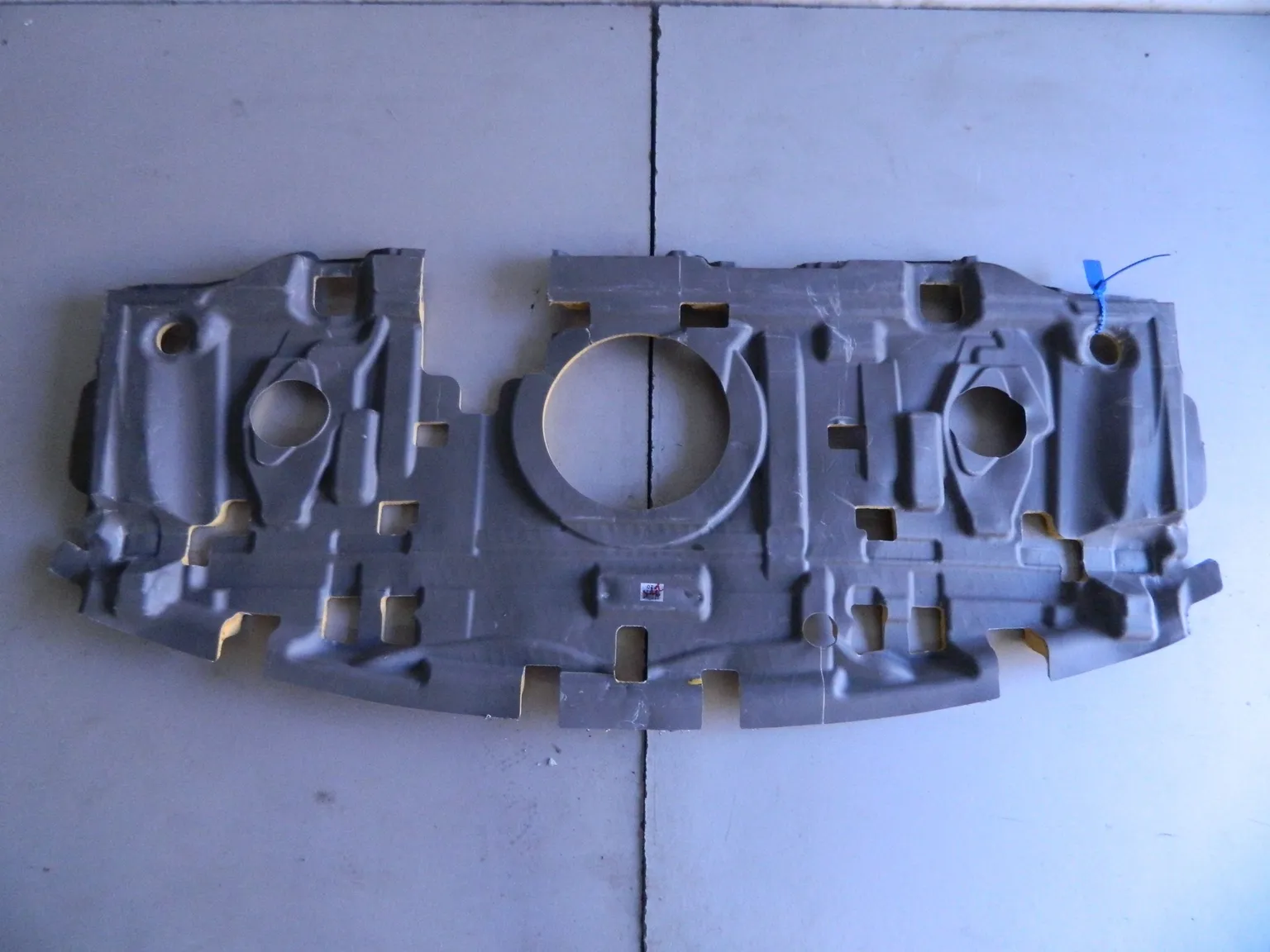 Шумоизоляция пола HYUNDAI EQUUS VI G6DA 2013-2015 (Б/У) 69838264