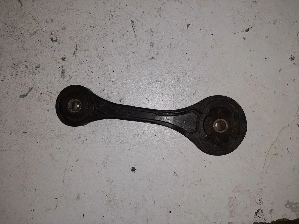 Подушка двигателя SUBARU 41040FE000 K2 SUBARU LEGACY BH5 EJ203 (Контрактный)