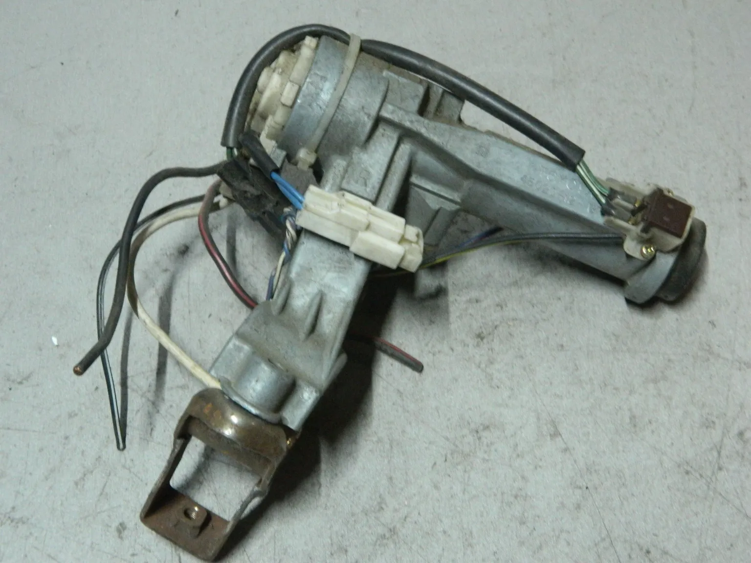 Замок зажигания TOYOTA COROLLA NZE121 (Контрактный) 81532423