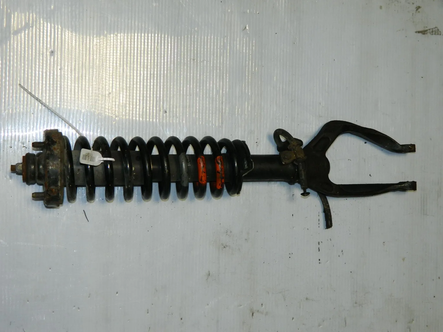 Стойка подвески HONDA ODYSSEY RA1 Перед Прав (Контрактный) 45976741