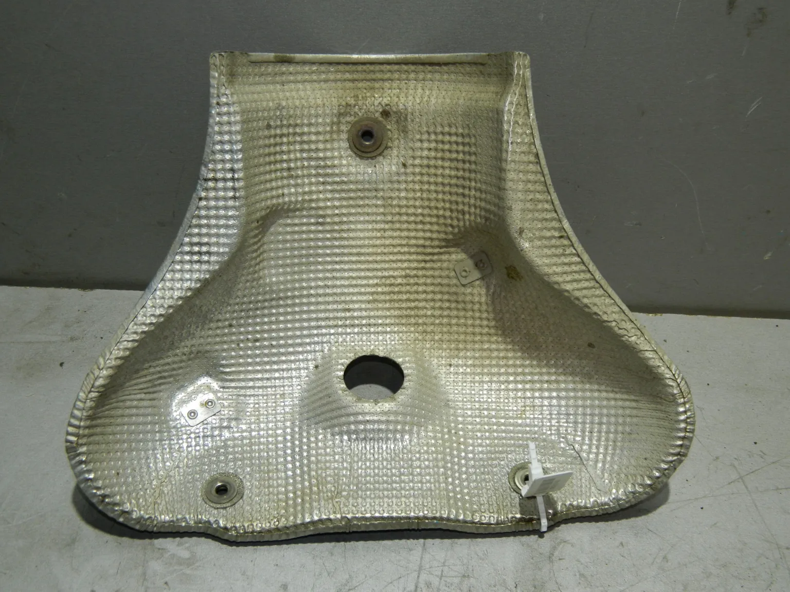 Защита коллектора Kia Sportage QL G4NA (Б/У)