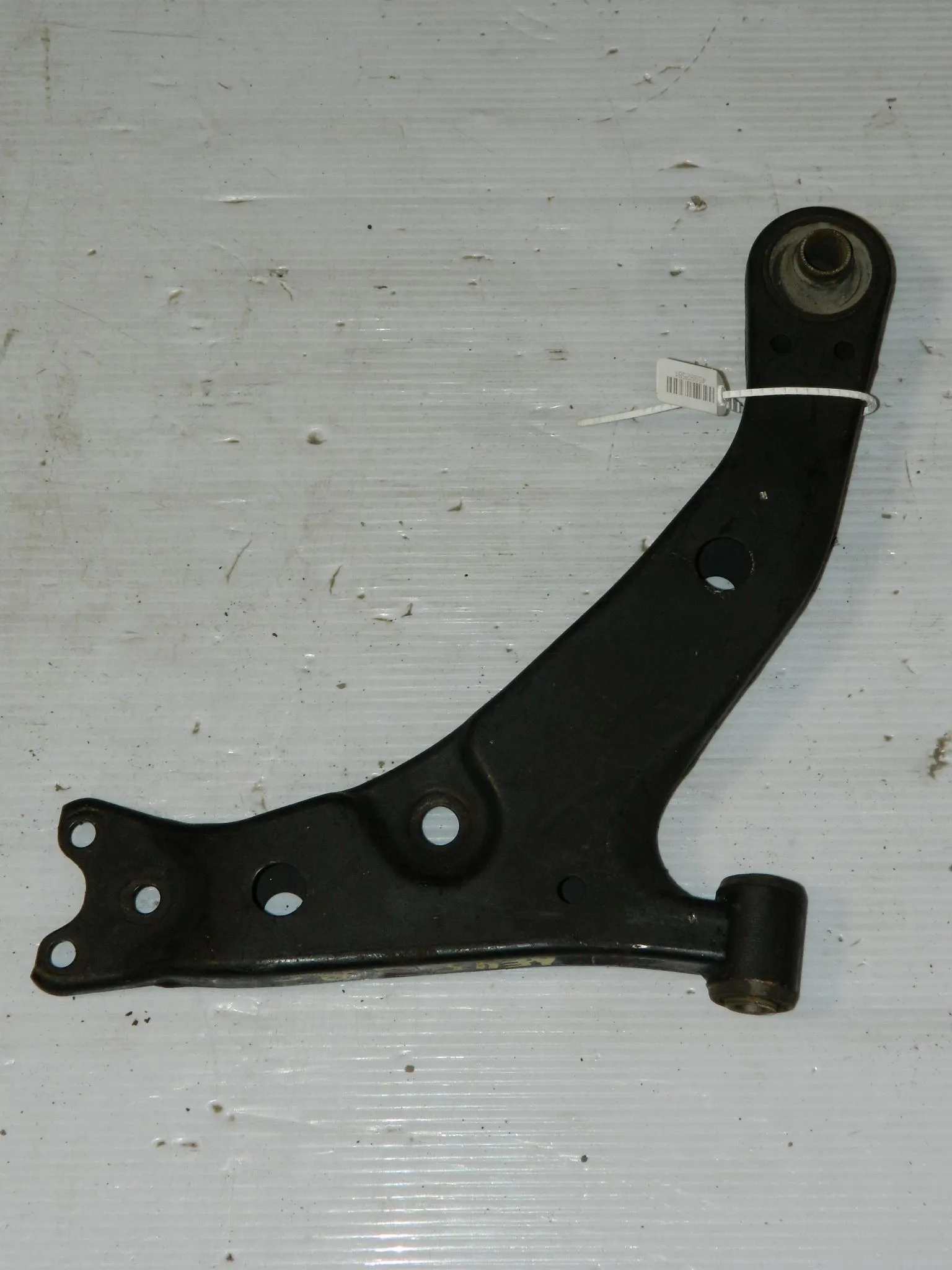 Рычаг подвески TOYOTA SPRINTER CARIB AE115 Перед Прав (Контрактный) 45992561