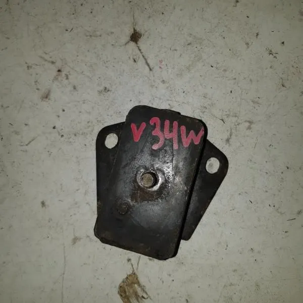 Подушка двигателя MITSUBISHI PAJERO K94W 4G72 (Контрактный)