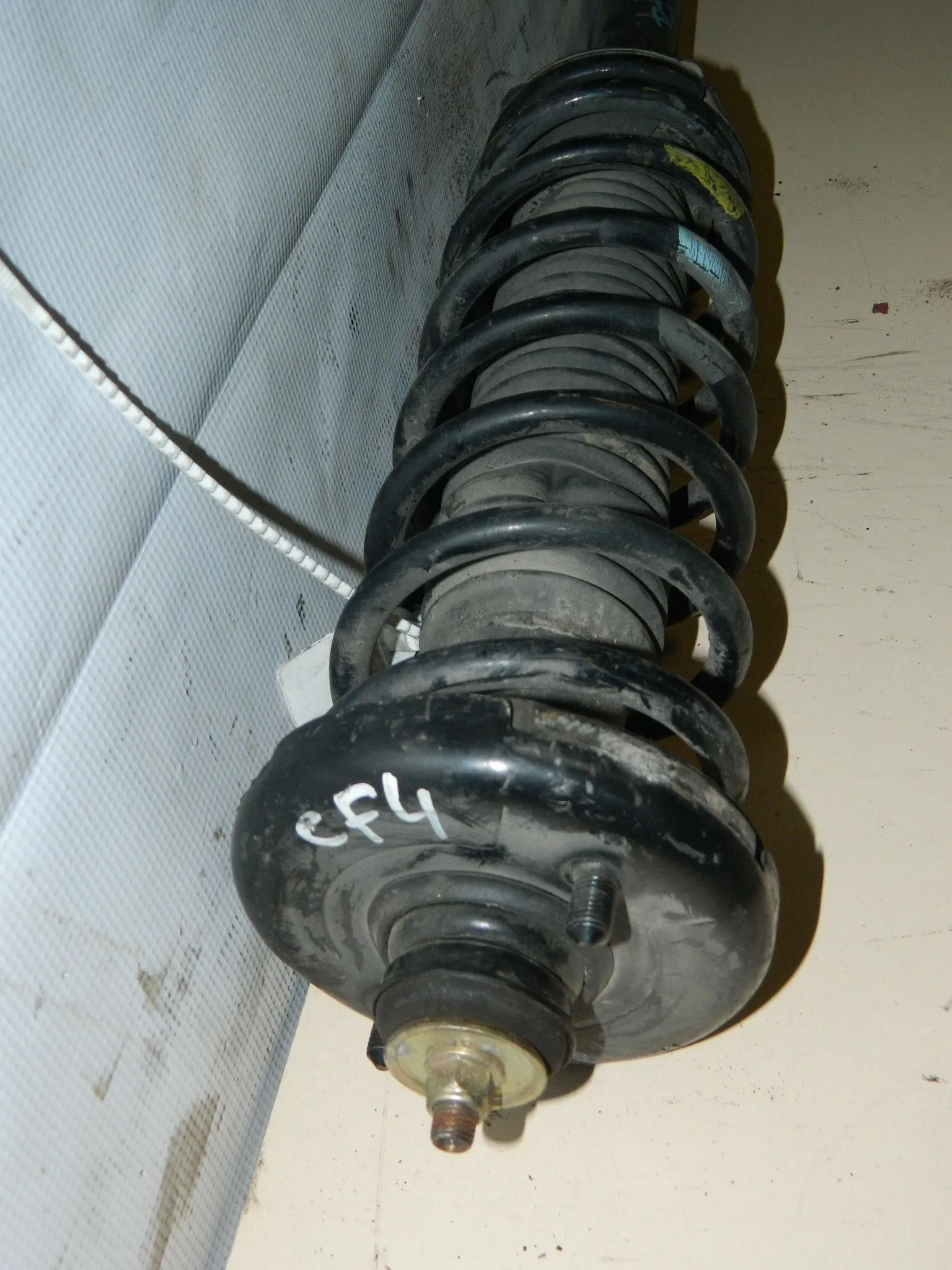 Стойка подвески HONDA ACCORD CF4 Зад (Контрактный) 45976937