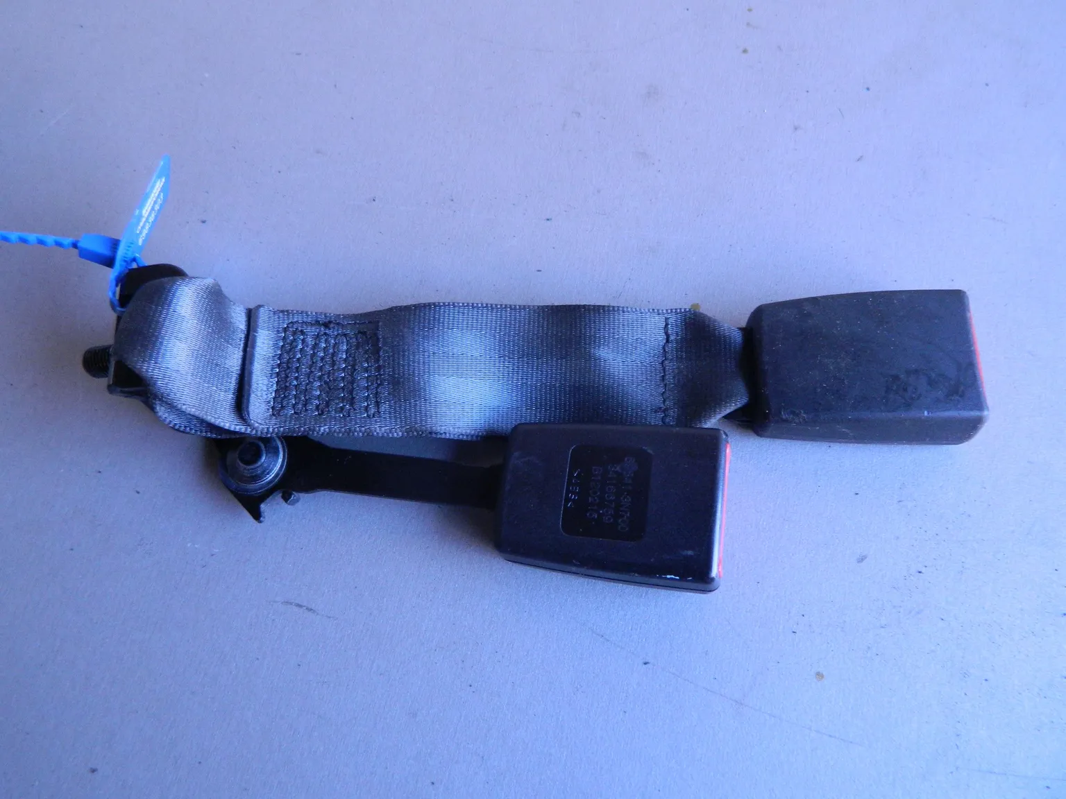 Ответная часть ремня безопасности HYUNDAI EQUUS VI G6DA Задн (Б/У) 69838303