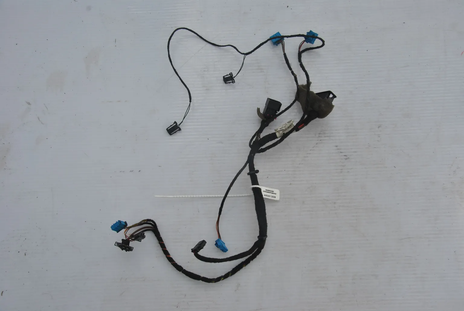 Проводка отопителя AUDI Q7 4LB Зад (Б/У) 46091309