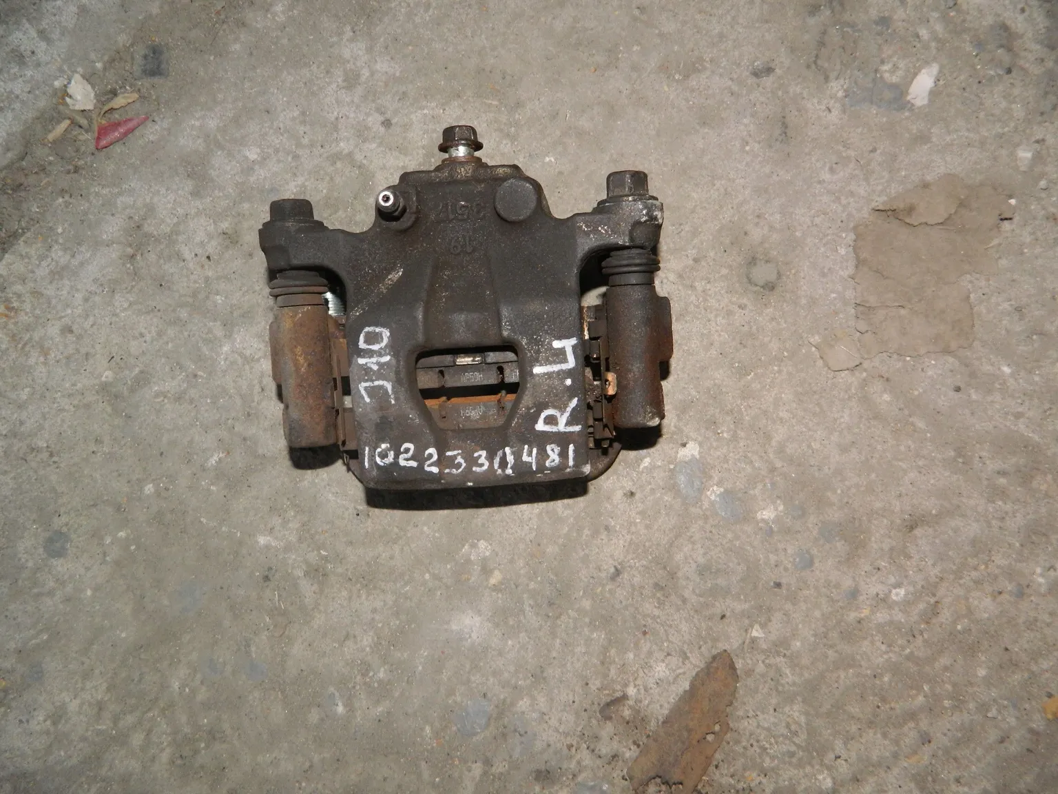 Суппорт NISSAN QASHQAI J10 Зад Лев (Контрактный) 1022330481