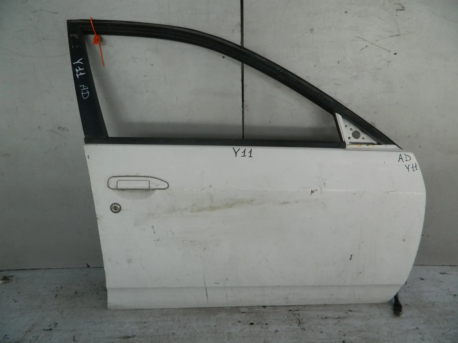 Дверь NISSAN AD Y11 Перед Прав (Контрактный) 72355454