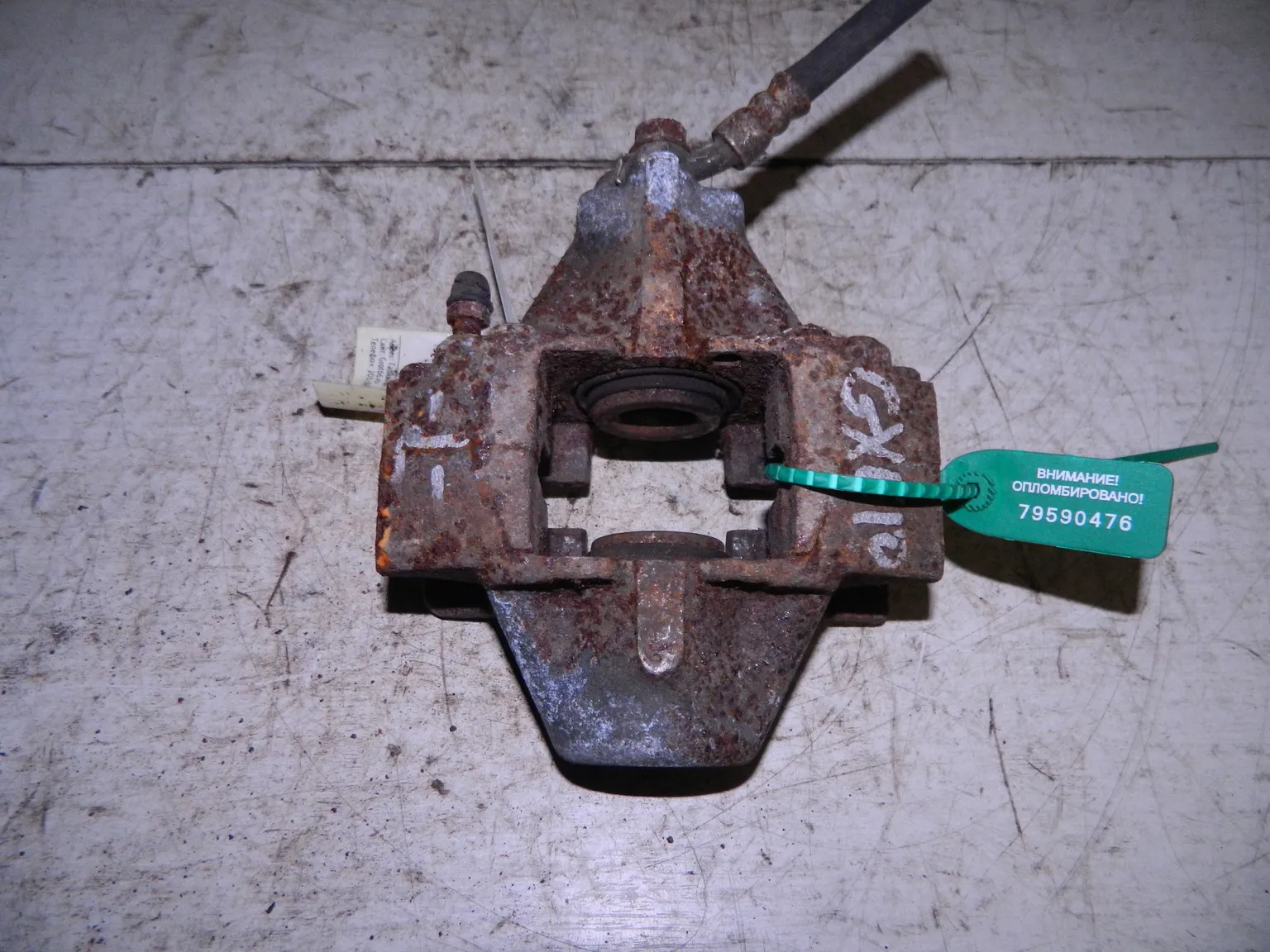 Суппорт TOYOTA MARK II GX110 Зад Лев (Контрактный) 79590476