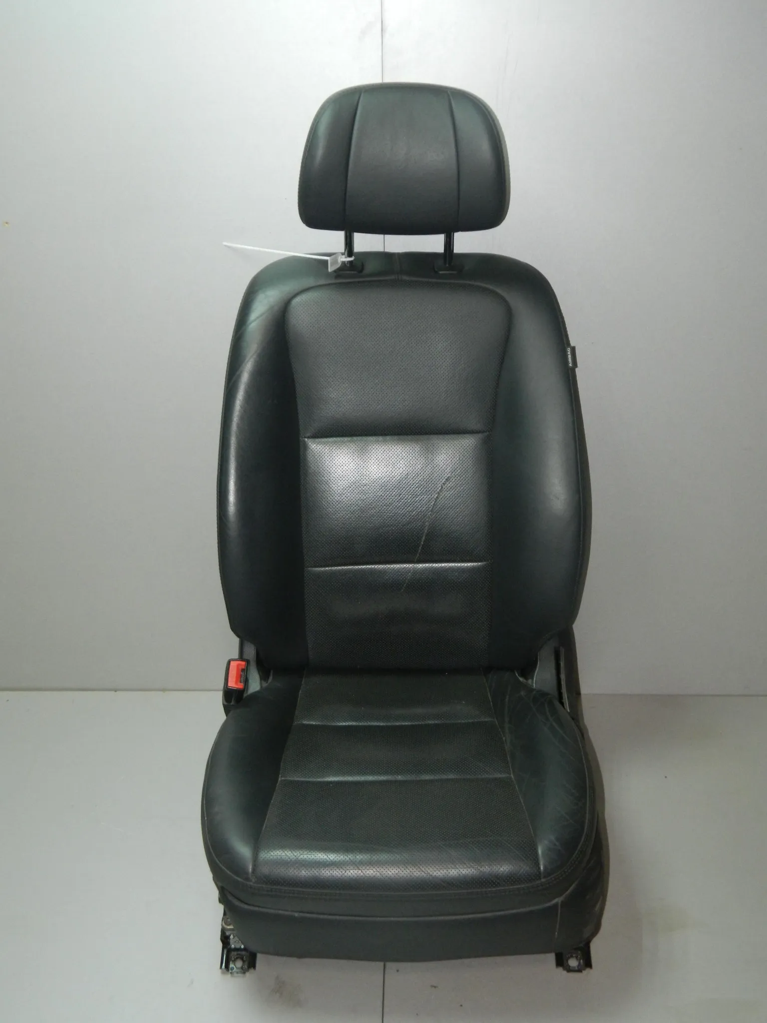 Сиденье HYUNDAI EQUUS VI G6DA 2013-2015 Перед Лев (Б/У) 35017249