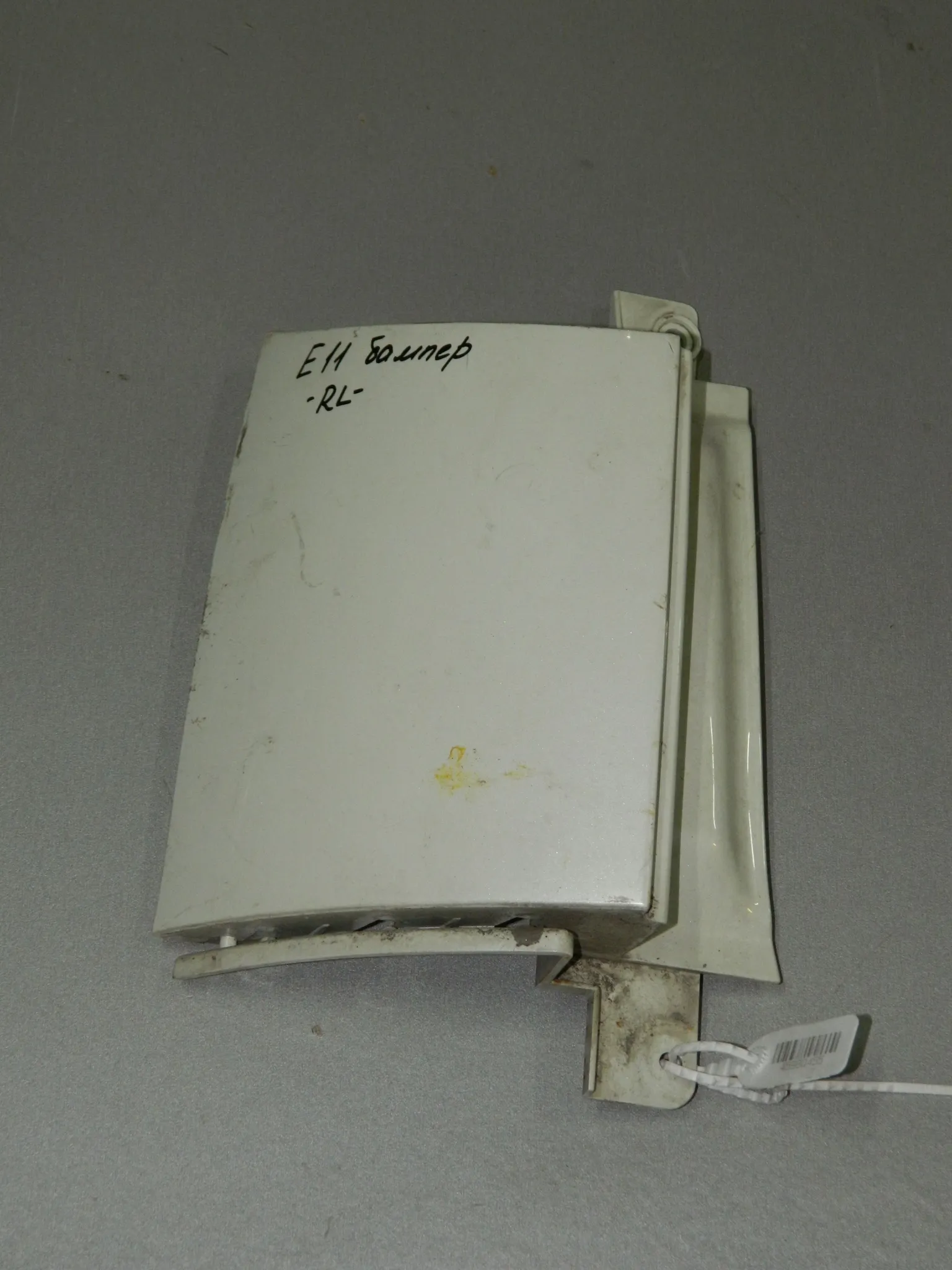 Планка под фонарь NISSAN NOTE E11 Зад Лев (Контрактный) 45980455 781291U600