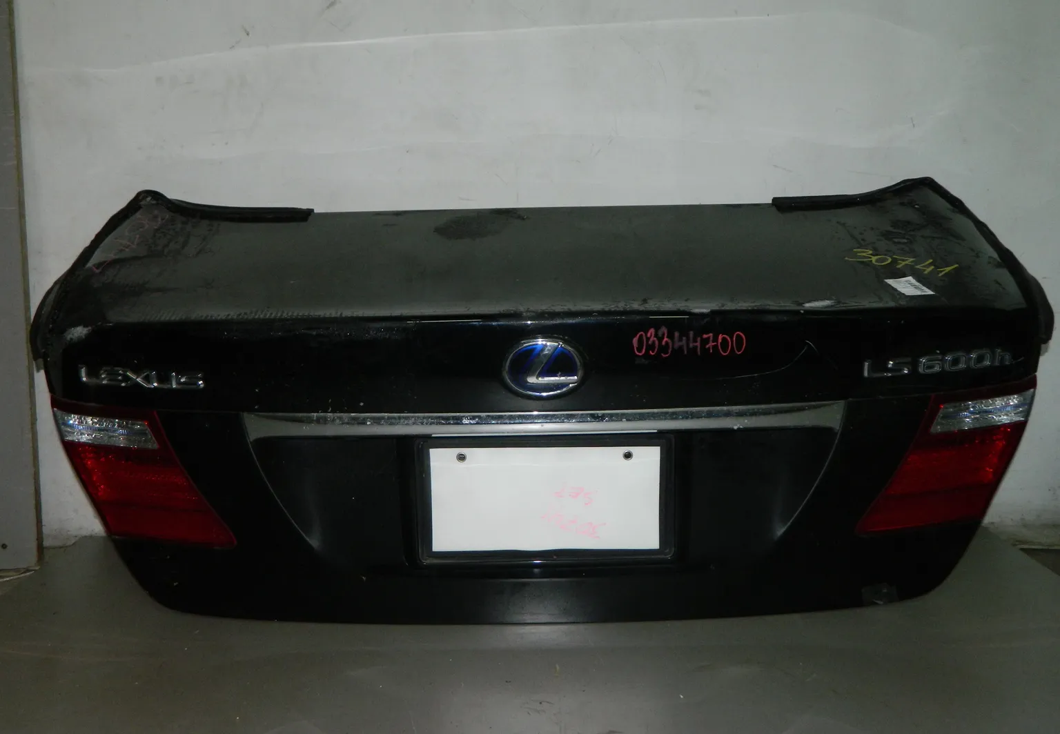 Крышка багажника LEXUS LS600H UVF45 (Контрактный) 03344700