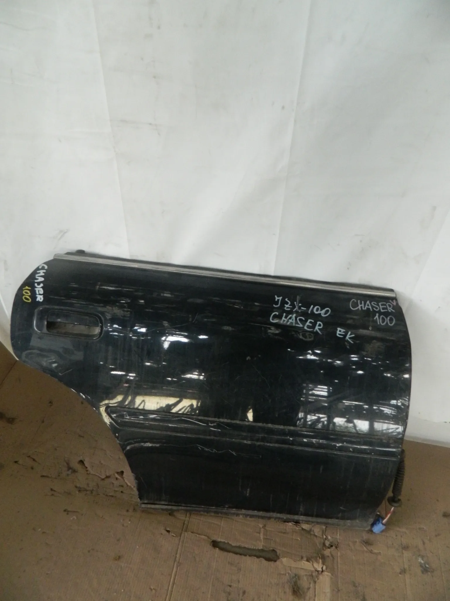 Дверь TOYOTA CHASER GX100 Зад Прав (Контрактный) 65243279 6700322370