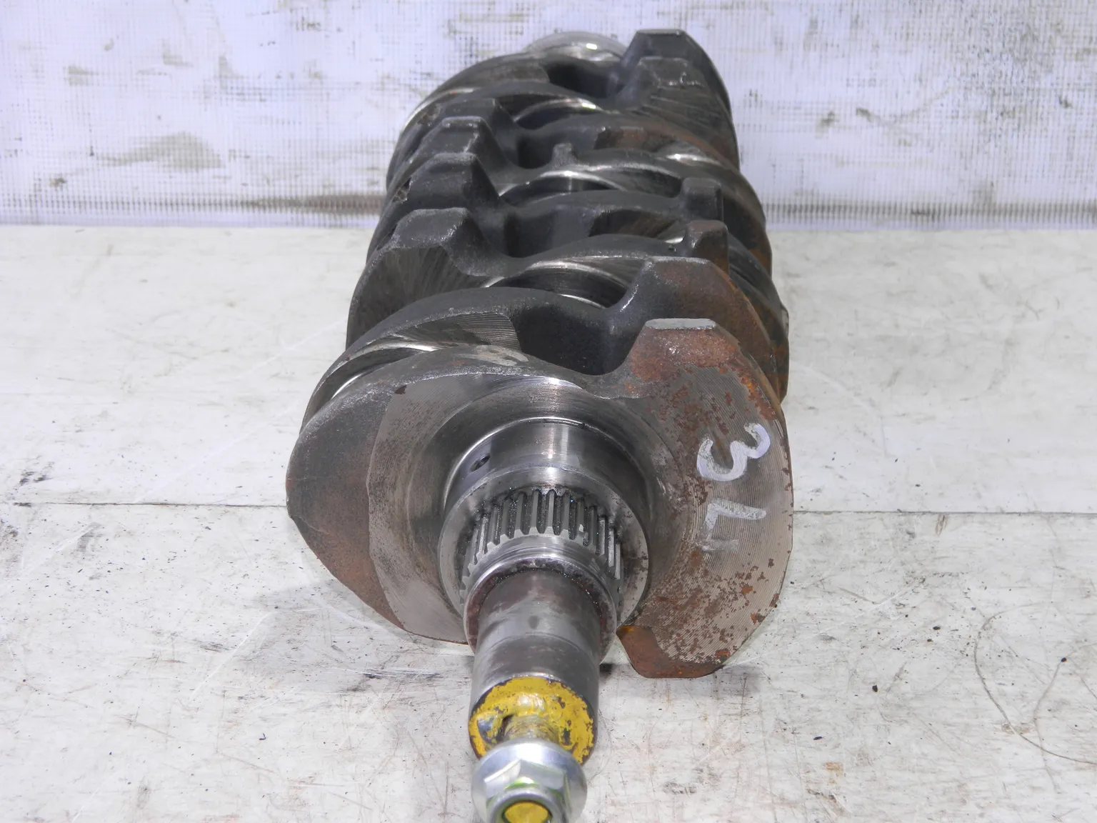 Коленвал TOYOTA 3L (Контрактный) 65243893 1340154060