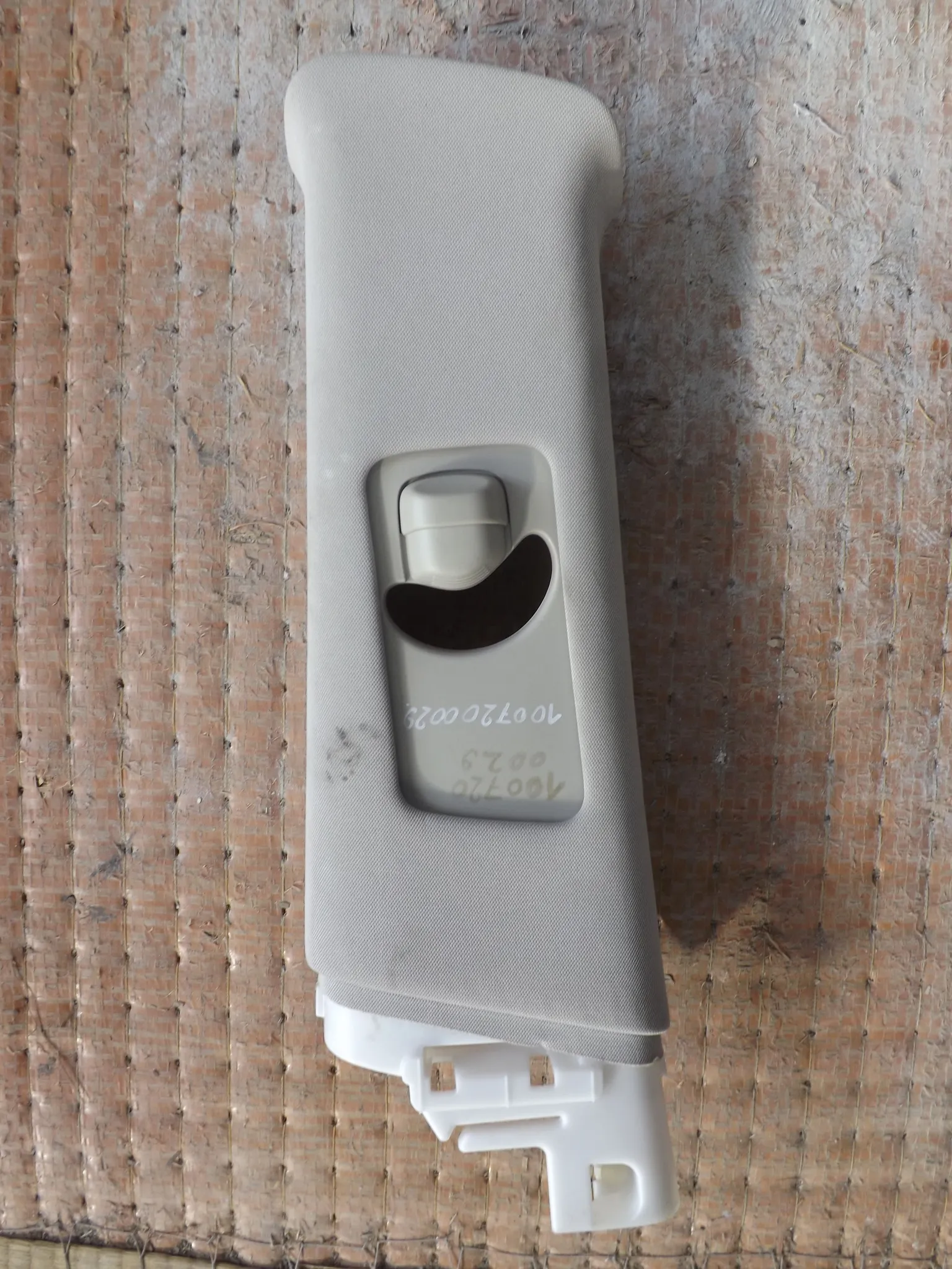 Обшивка средней стойки NISSAN SKYLINE CROSSOVER J50 Верх Лев (Контрактный) 1007200029