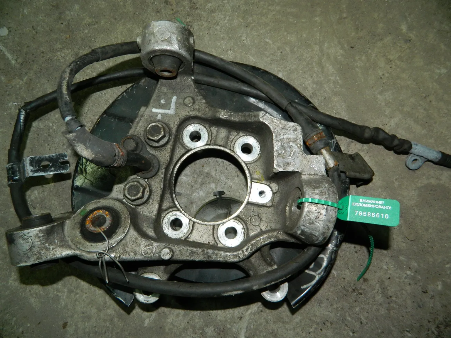 Кулак NISSAN TEANA J31 Зад Лев (Контрактный) 79586610