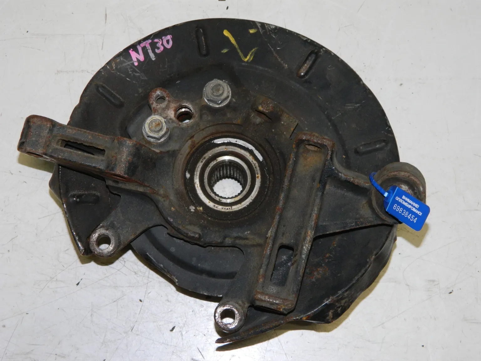 Ступица NISSAN X-TRAIL NT30 Зад Лев (Контрактный) 69838454