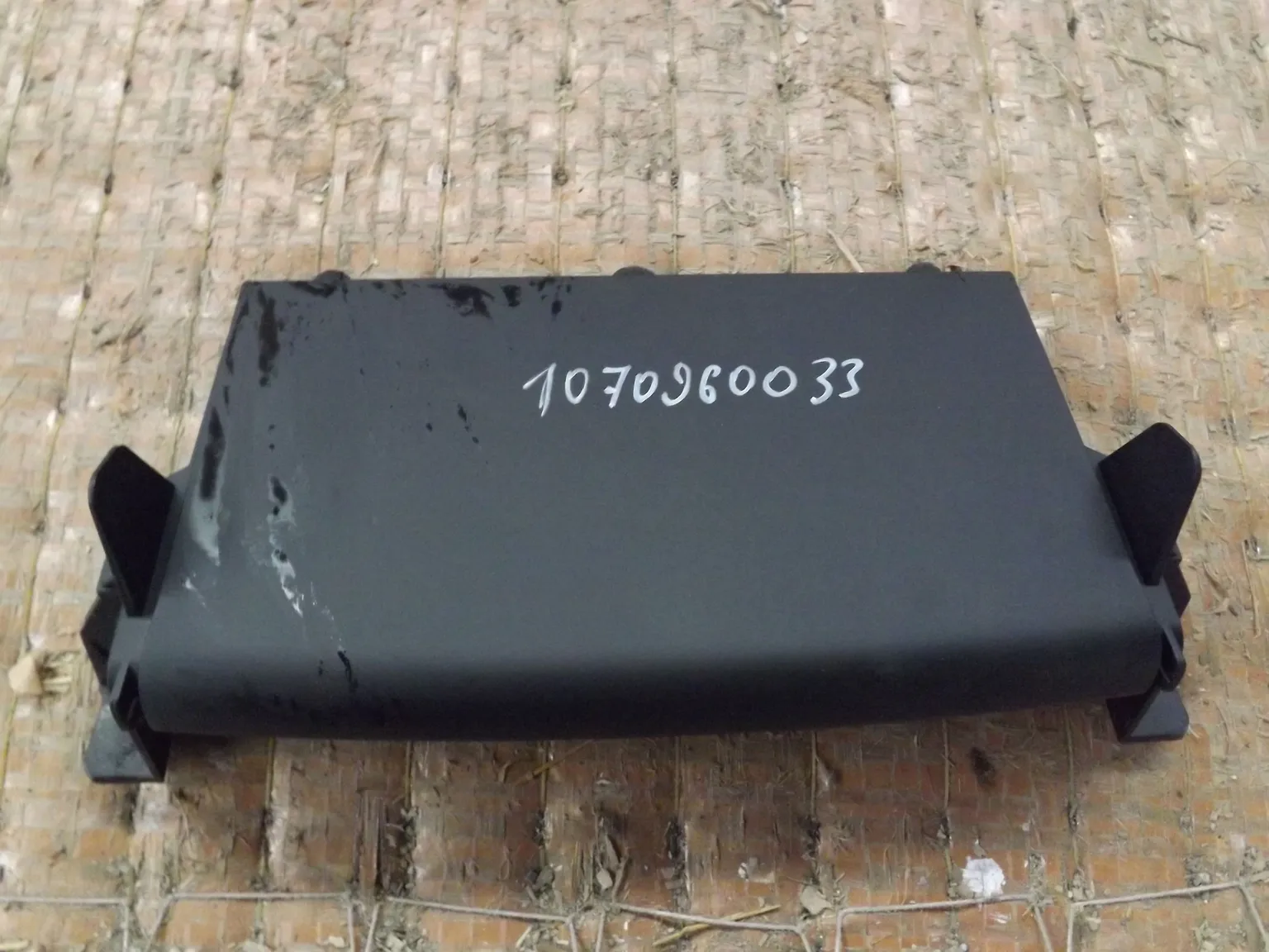 Накладка на торпедо NISSAN TEANA J32 (Контрактный) 1070960033