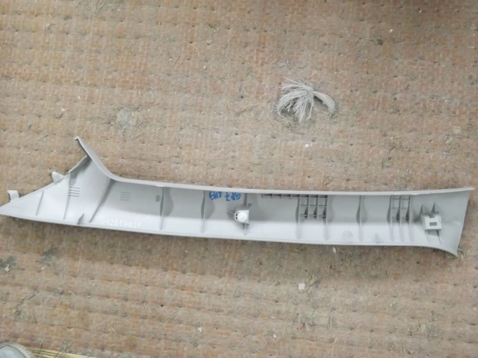 Накладки стойки SUBARU XV GP7 Перед Прав (Контрактный) 1042630021