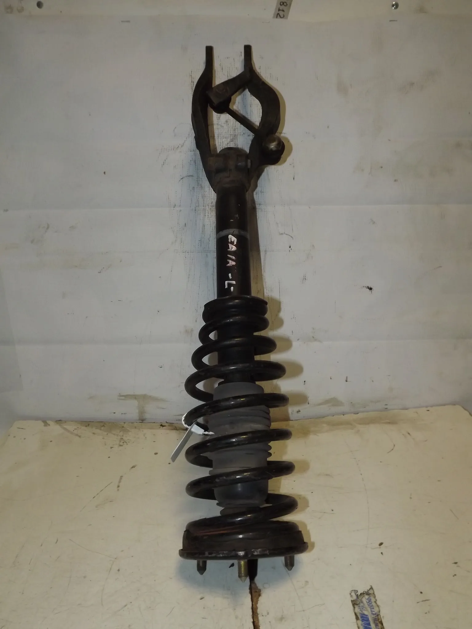 Стойка подвески MITSUBISHI GALANT EA1A Перед Лев (Контрактный) 35023470