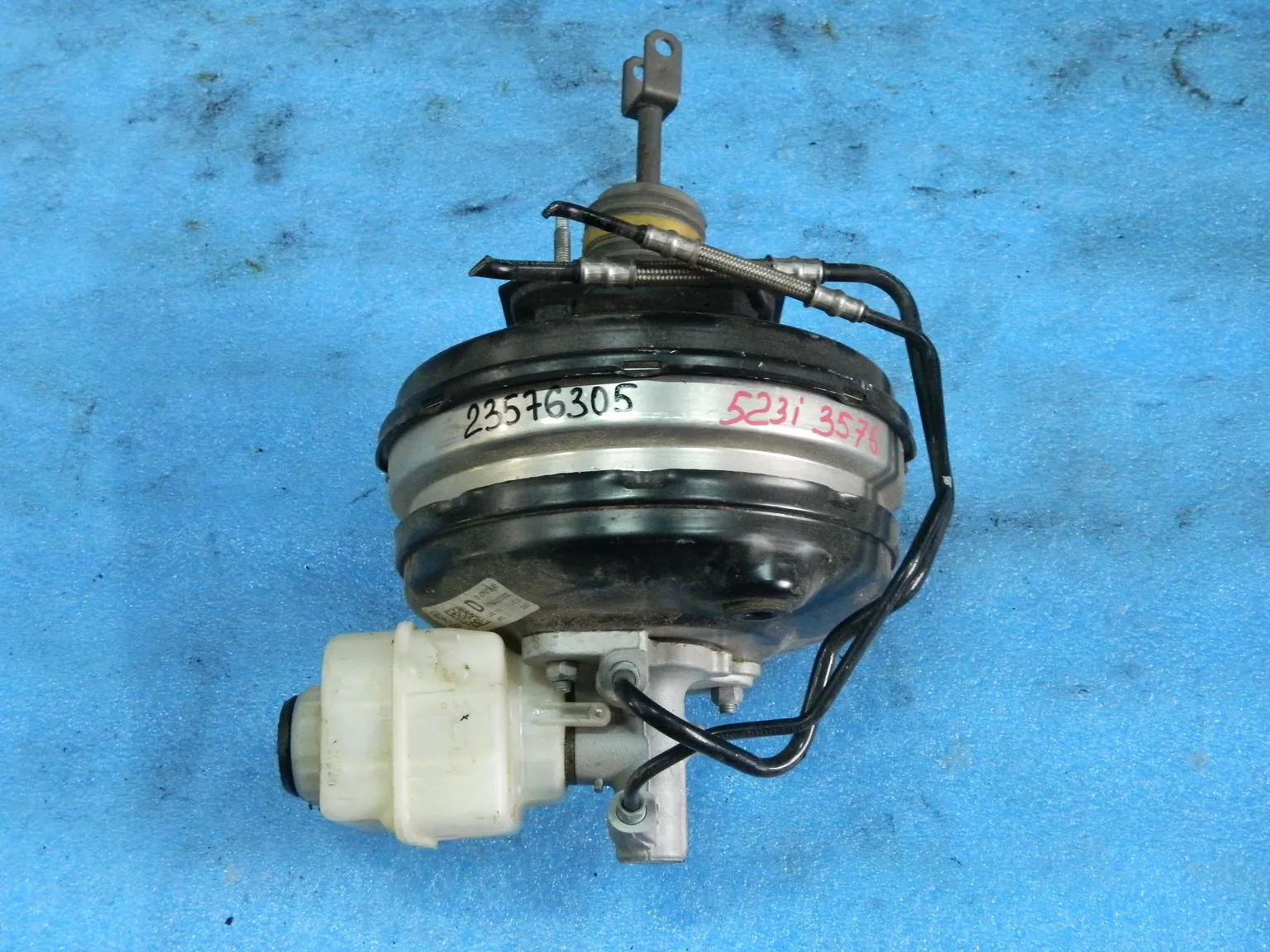 Главный тормозной цилиндр BMW 5-SERIES F10 (Контрактный) 23576305