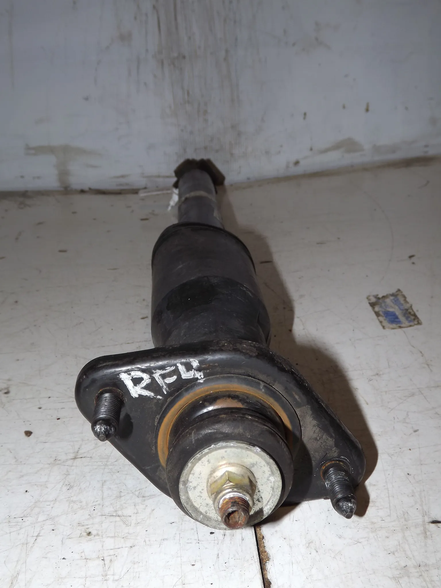 Амортизатор подвески HONDA STEPWGN RF4 Задн (Контрактный) 35023167