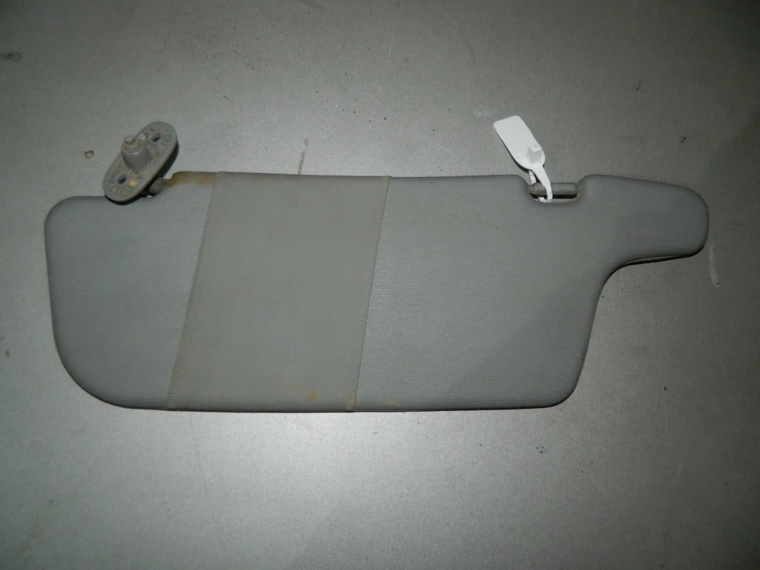 Козырек солнцезащитный HYUNDAI ACCENT LC Лев (Б/У) 35020129