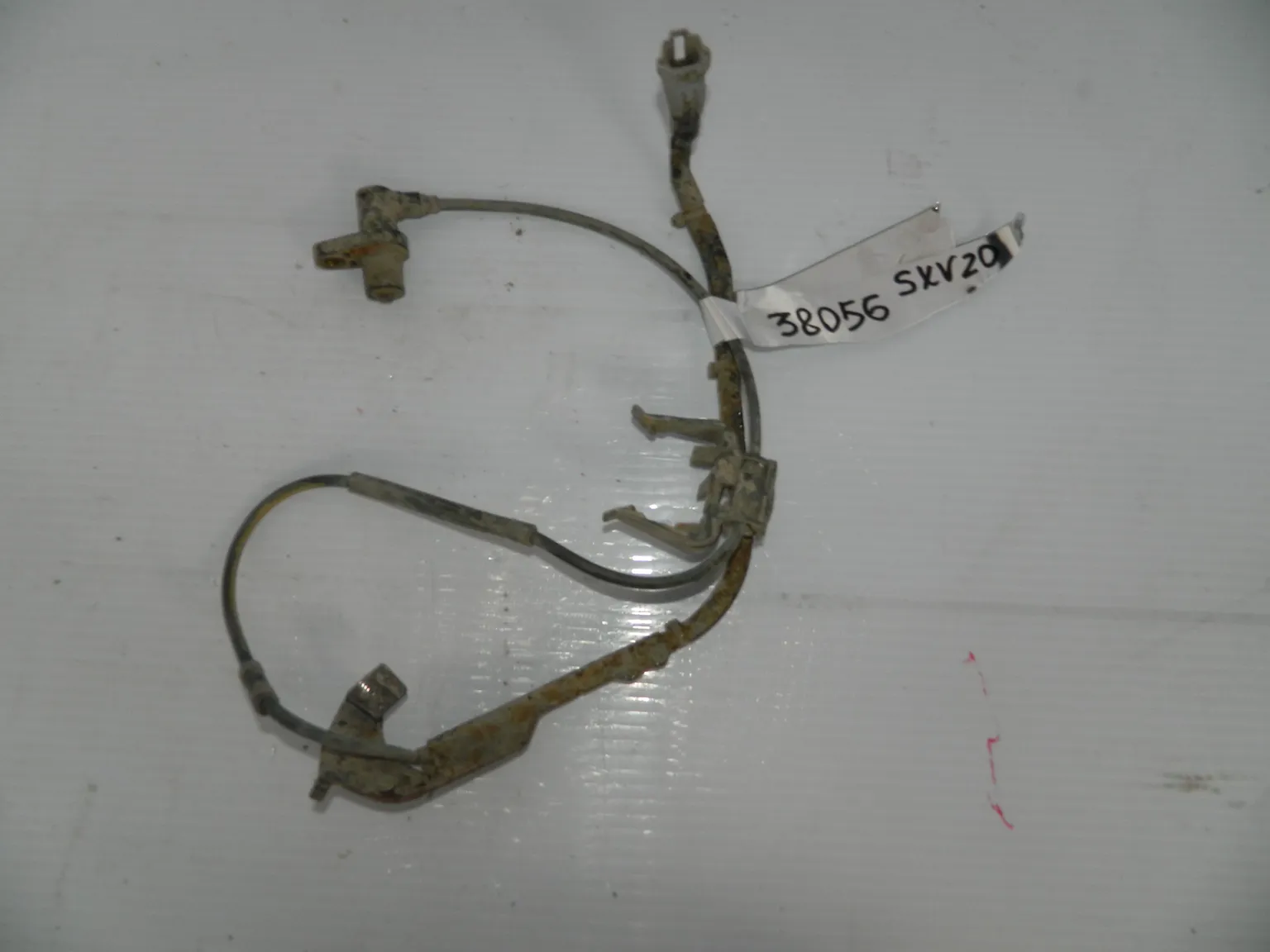 Датчик abs TOYOTA CAMRY GRACIA Перед Прав SXV20 5SFE (Б/У) 8954233050