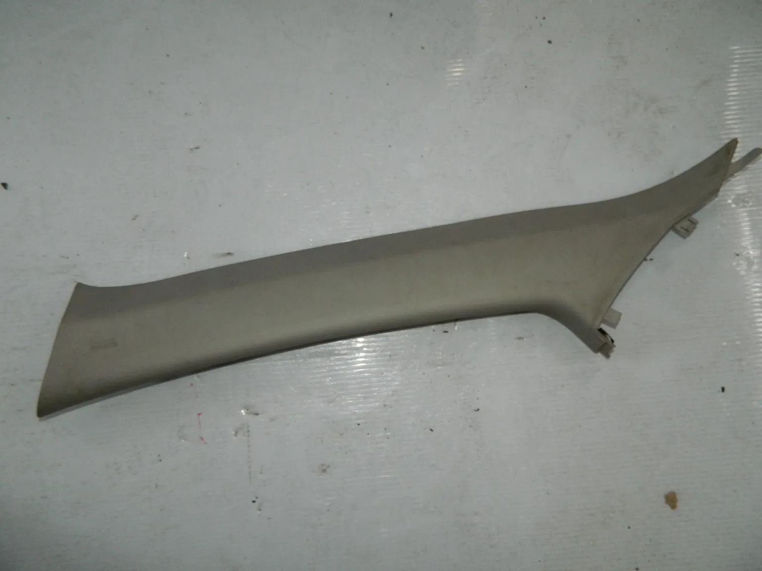 Обшивка стойки MITSUBISHI OUTLANDER XL CW Перед Лев (Контрактный) 7210A037HA